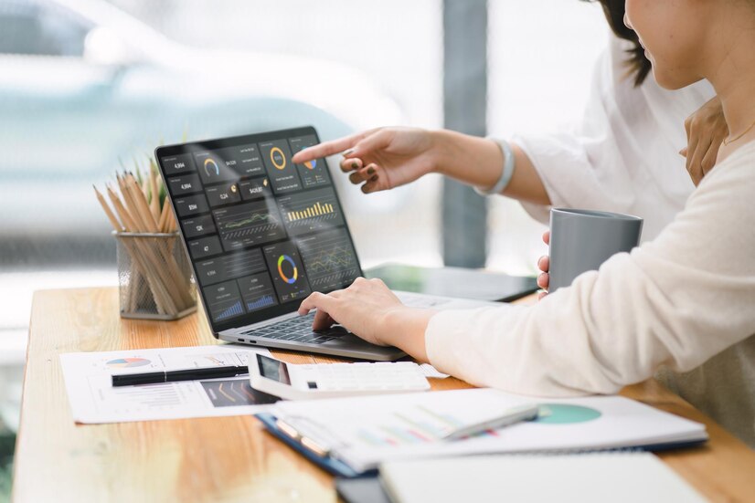 CRM e Gestão de Clientes para PMEs: Construa Relacionamentos Duradouros e Maximize a Receita